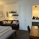 Otel Maison Lia 4*