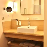 Otel Maison Lia 4*