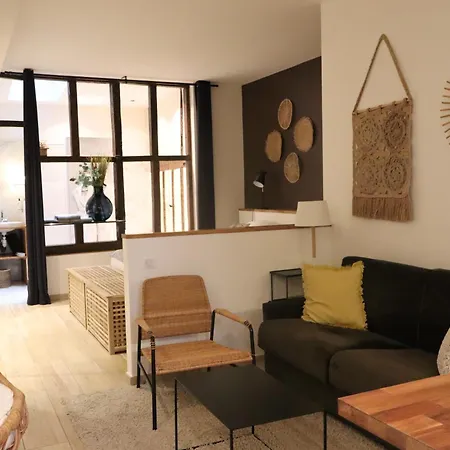 호텔 Maison Lia, Ex Pasteur 4*