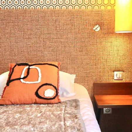 Maison Lia, Ex Pasteur 4*