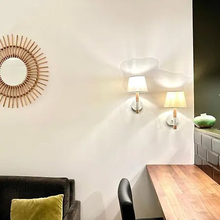 Maison Lia, Ex Pasteur 호텔 4*