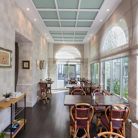 Maison Lia Szálloda 4*
